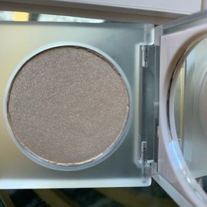 KKW Beauty Highlighter - Mrs. West Collection